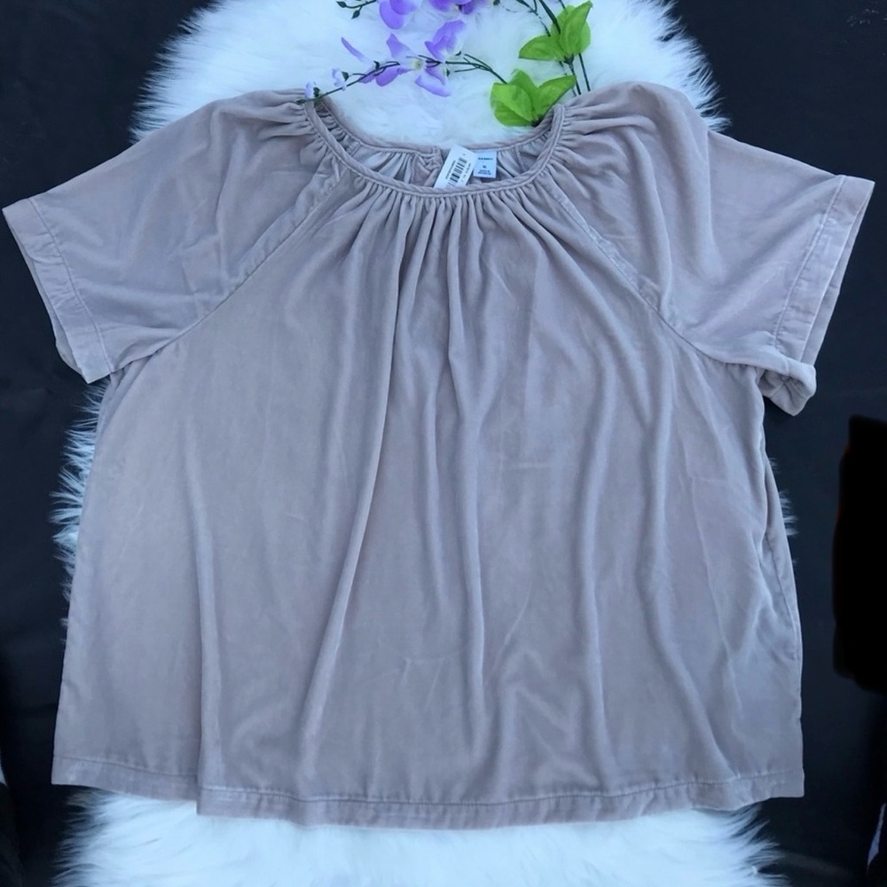 Old Navy Women's Blouse in Soft Tan size XL